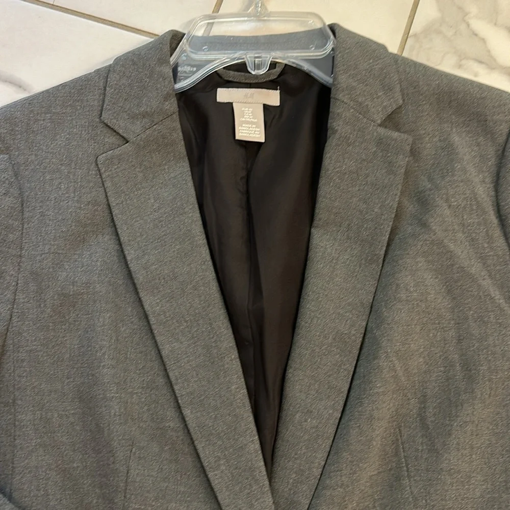 New H&M gray Blazer - Picture 2 of 3
